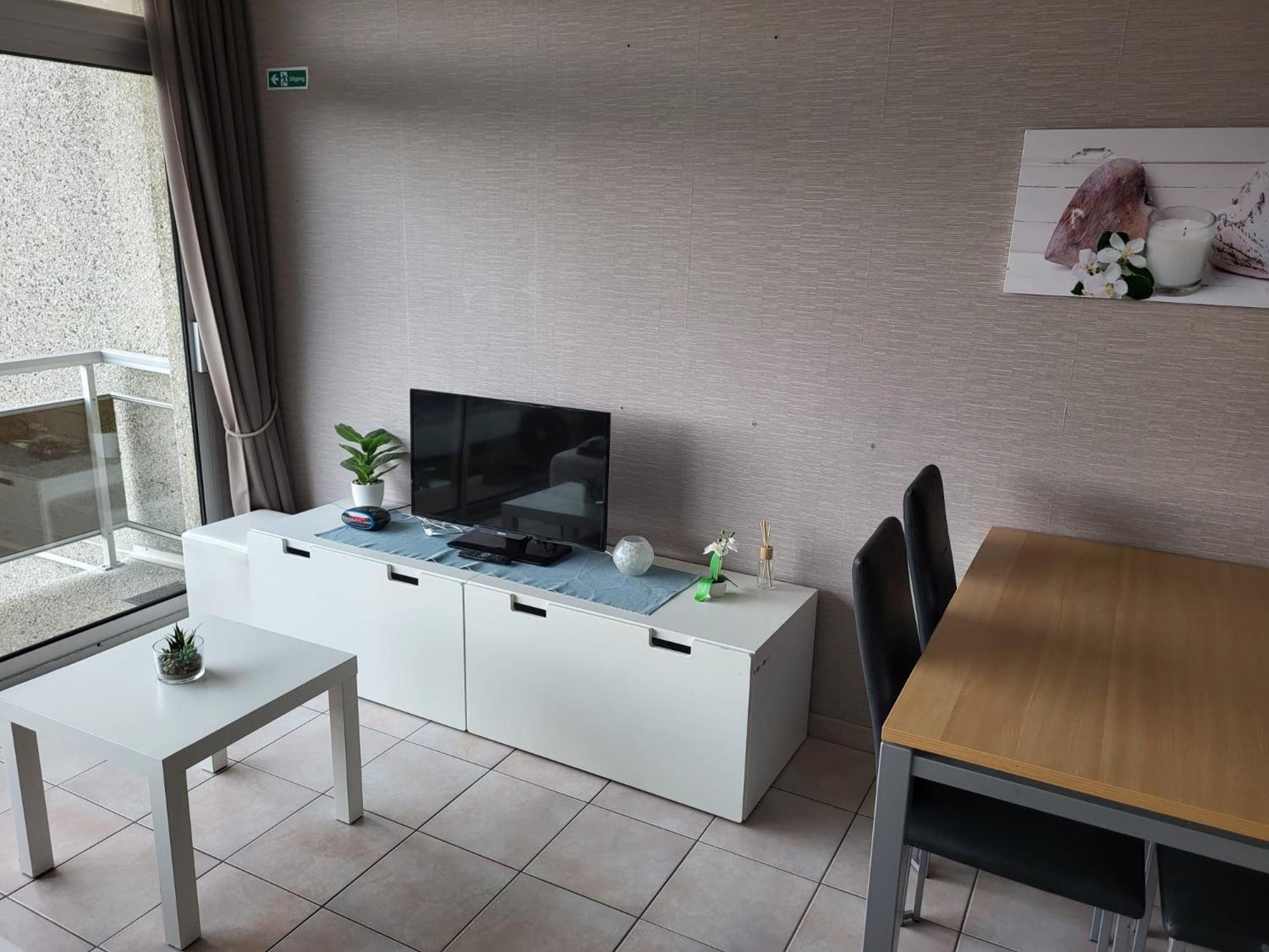 Studio Astrid At 100 Meter From Sea With Parking Place Bredene Exterior foto
